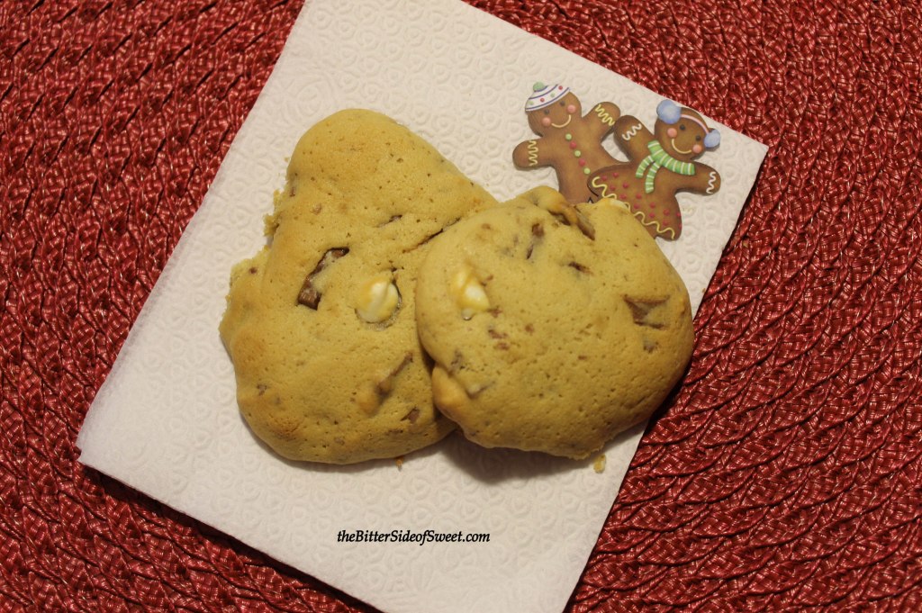 White Chocolate Chip Gingerbread Cookies 